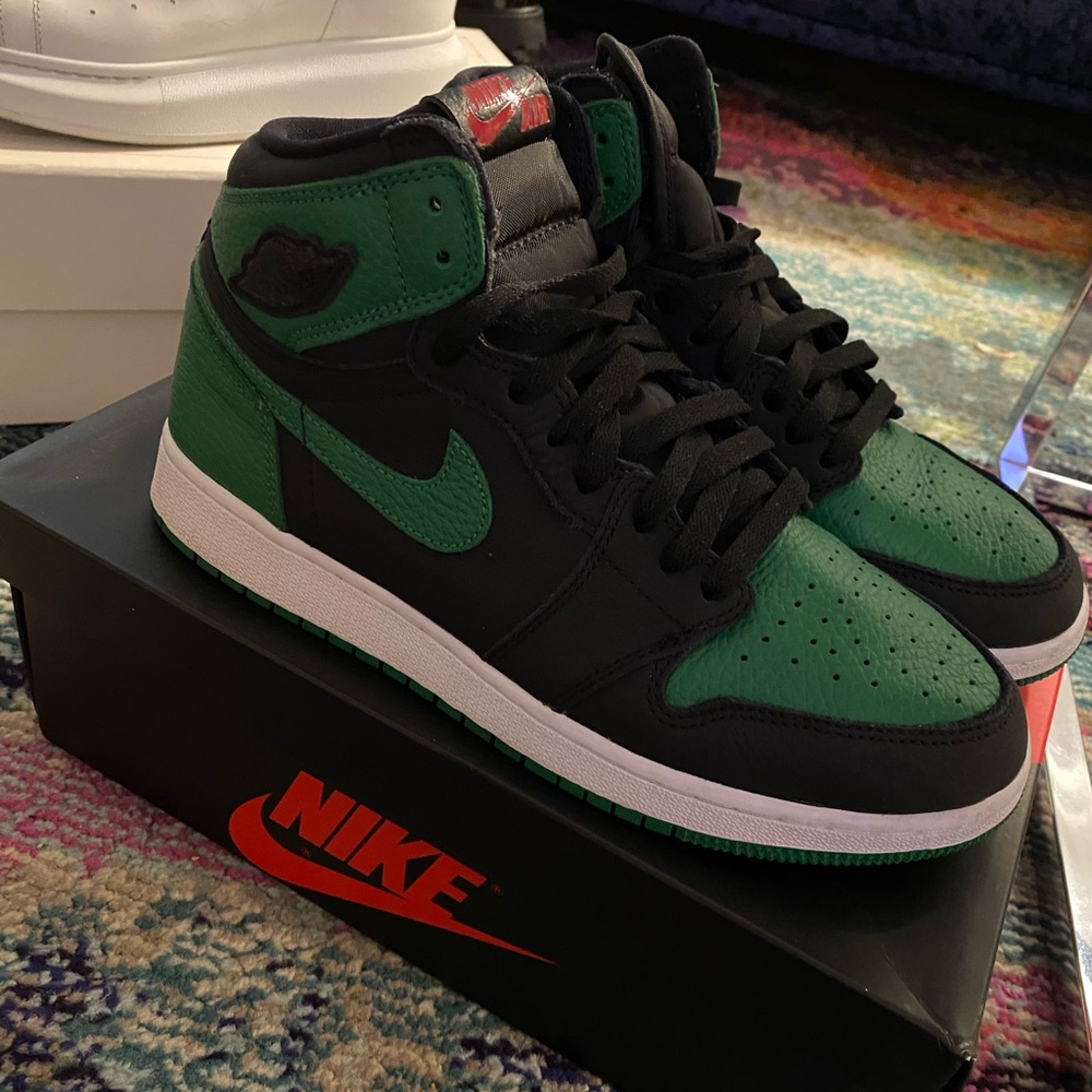 Nike big kids size 7